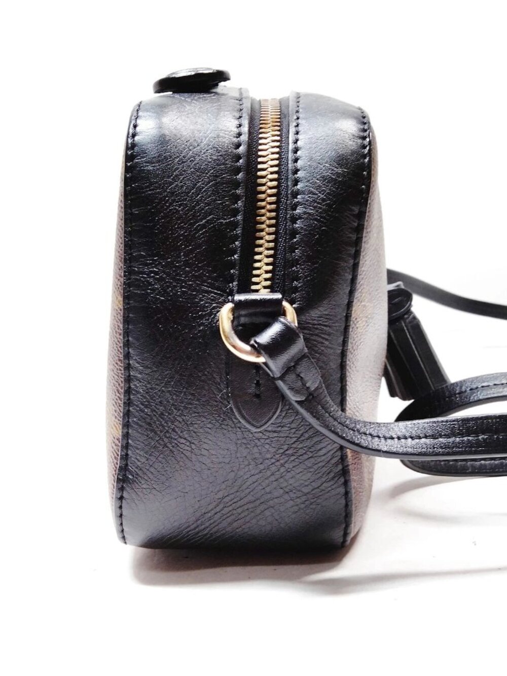 Authentic Louis Vuitton Saintonge Crossbody Monogram Canvas LV Bag - Picture 5 of 16